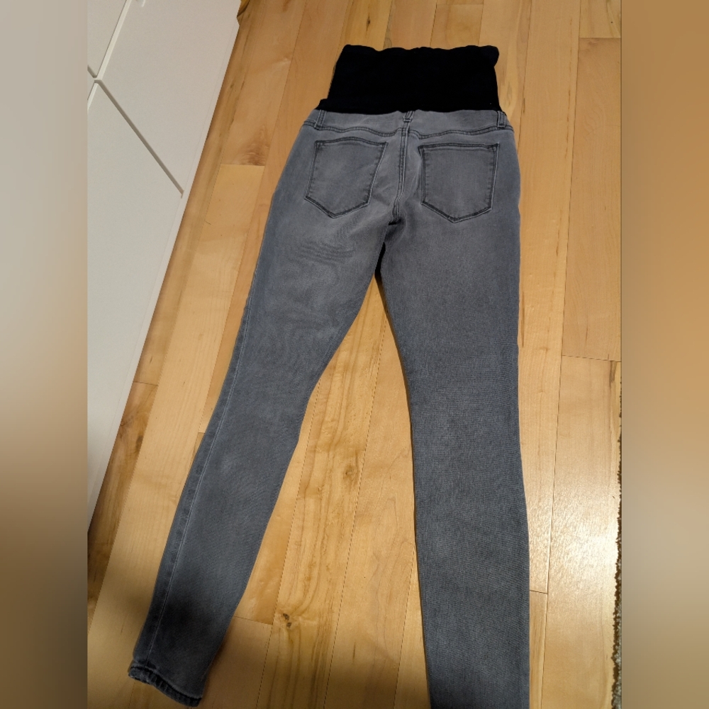 GAP Women's Skinny Maternity Jeans in Gray Size 24 But Fits Up To Size 25